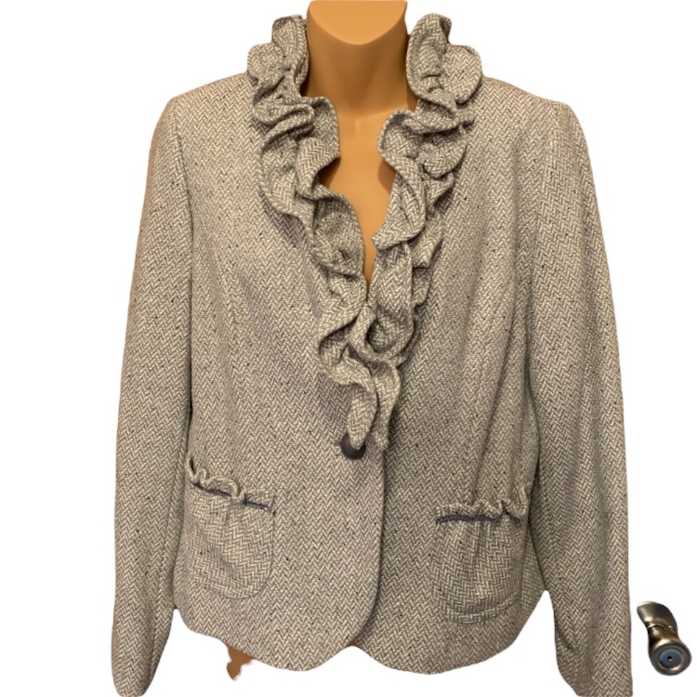 Ruffled Collar gray white Jacket Josephine Claus 10P NWT new dressy ruffles
